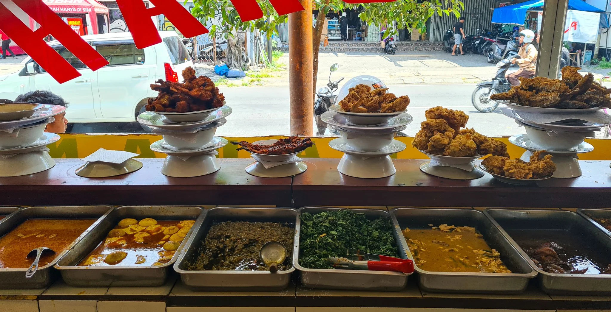 Bu Darni's Kitchen: Authentic Flavors That Define Cilacap Days